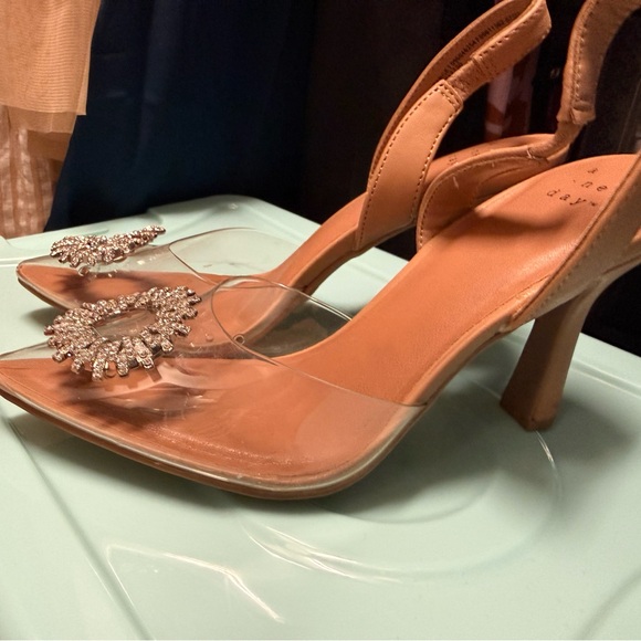 a new day Nude Tan Clear Slingback Heels with Crystal Brooch - Picture 3 of 5